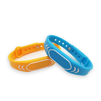 Προσαρμόστε τη σιλικόνη Wristband NFC για τις πανεπιστημιουπόλεις/τα λούνα παρκ